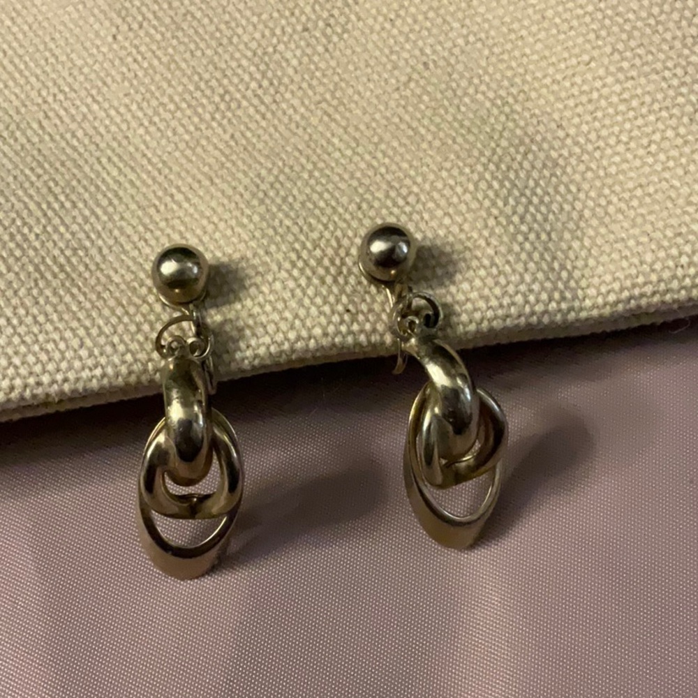 Screw back earring - Picture 3 of 4